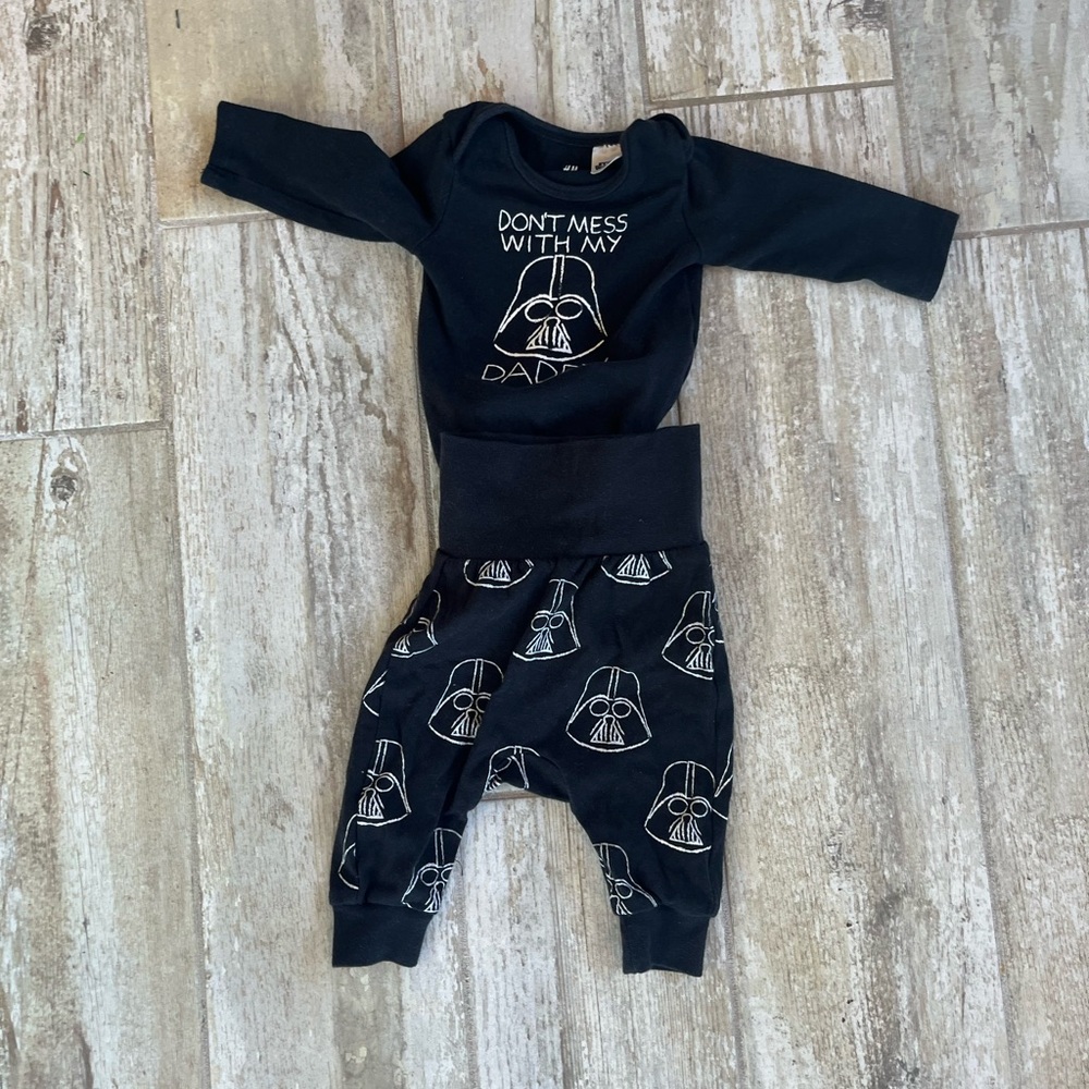 ☀️2/10$☀️ Black Baby Outfit with Darth Vader Print